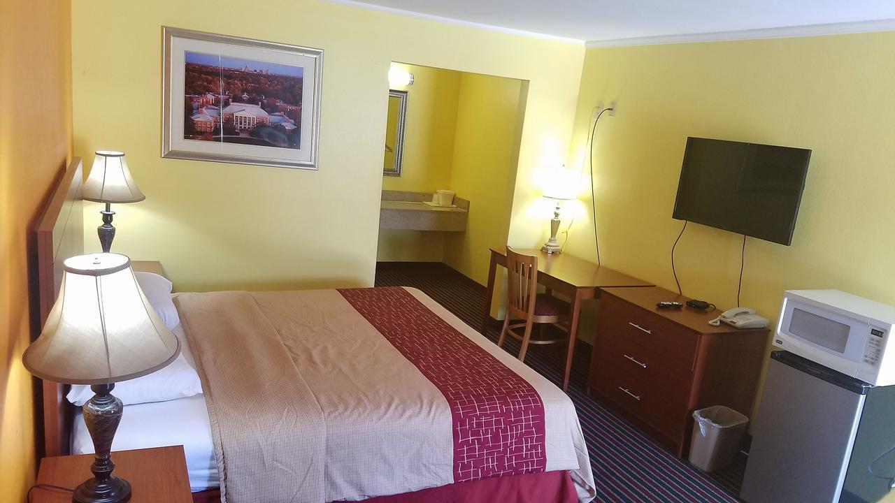 Roadway Inn Troy Экстерьер фото